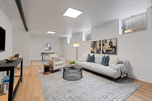 2146 N Lawndale Ave, Chicago, IL 60647 - Photo 14
