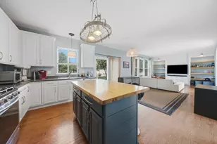 251 Clubhouse St, Bolingbrook, IL 60490 - Photo 6
