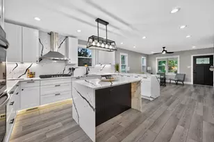 741 S Ardmore Ave, Villa Park, IL 60181 - Photo 8