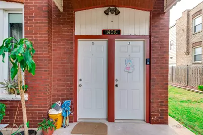 1408 N Central Park Avenue, Chicago, IL 60651 - Photo 2