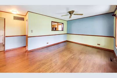 219 N William Street, Mount Prospect, IL 60056 - Photo 6