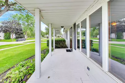 219 N William Street, Mount Prospect, IL 60056 - Photo 4