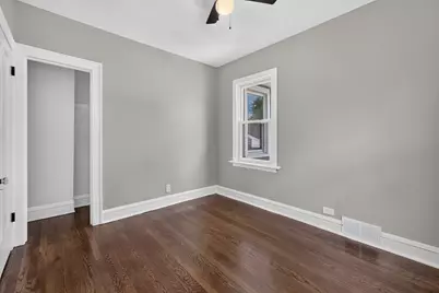 529 E Park Boulevard, Villa Park, IL 60181 - Photo 14