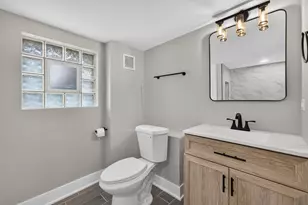 529 E Park Blvd, Villa Park, IL 60181 - Photo 20