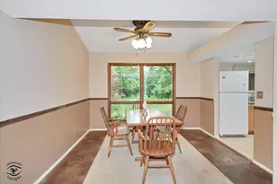 208 Shady Ln, Downers Grove, IL 60515 - Photo 6