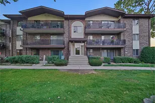 13911 James Dr, Crestwood, IL 60418 - Photo 2