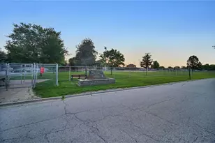 13911 James Dr, Crestwood, IL 60418 - Photo 26