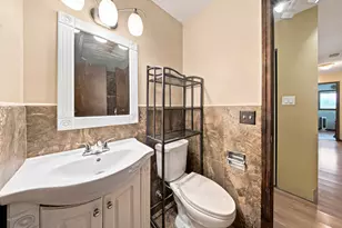729 Surrey Dr, Streamwood, IL 60107 - Photo 14