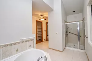 75 Miller Rd, Hawthorn Woods, IL 60047 - Photo 60