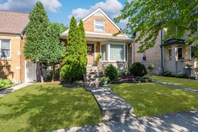 4833 N Moody Avenue, Chicago, IL 60630 - Photo 2