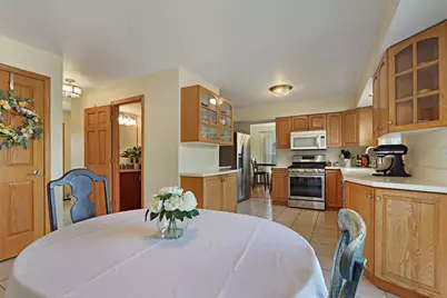 1137 Lockwood Court E, Buffalo Grove, IL 60089 - Photo 8