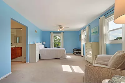 1137 Lockwood Court E, Buffalo Grove, IL 60089 - Photo 22
