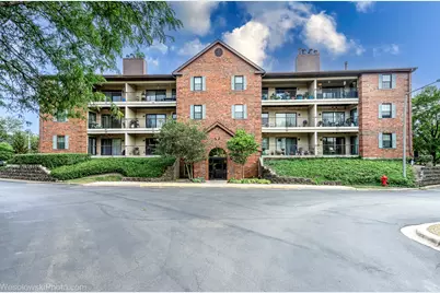 641 Hapsfield Lane #201, Buffalo Grove, IL 60089 - Photo 2