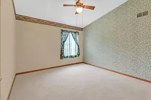 110 Port Cove, Carpentersville, IL 60110 - Photo 6