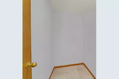 110 Port Cove, Carpentersville, IL 60110 - Photo 14