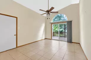 110 Port Cove, Carpentersville, IL 60110 - Photo 8