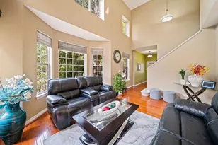 356 N W Pointe Dr, Vernon Hills, IL 60061 - Photo 10