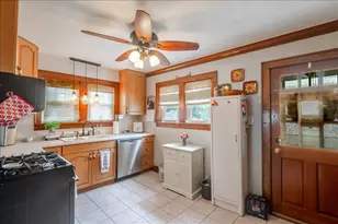 111 Loren St, Washington, IL 61571 - Photo 8