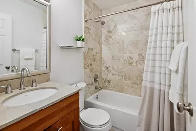 450 W Briar Place #8N, Chicago, IL 60657 - Photo 12