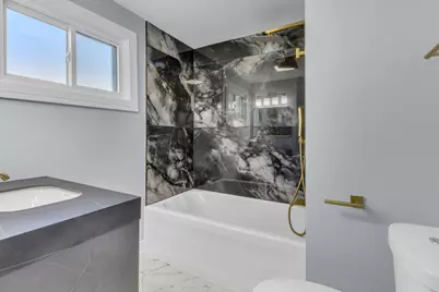 930 E 161st Place, South Holland, IL 60473 - Photo 18