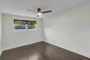 930 E 161st Pl, South Holland, IL 60473 - Photo 16