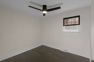 930 E 161st Pl, South Holland, IL 60473 - Photo 12
