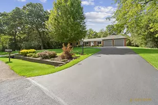 221 S Dawn Marie Dr, Round Lake, IL 60073 - Photo 20