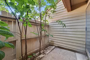 2142 Harbor Town Cir, Champaign, IL 61821 - Photo 26
