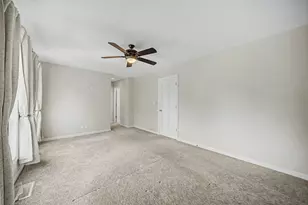 727 S Ashland Ave, Chicago, IL 60607 - Photo 10
