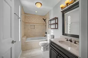 727 S Ashland Ave, Chicago, IL 60607 - Photo 18