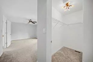 727 S Ashland Ave, Chicago, IL 60607 - Photo 14
