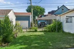 7017 W Jarvis Ave, Niles, IL 60714 - Photo 4