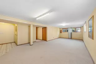 7017 W Jarvis Ave, Niles, IL 60714 - Photo 18