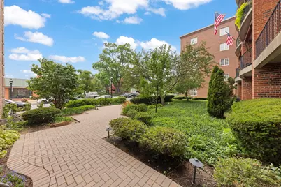 515 N Main Street #3CS, Glen Ellyn, IL 60137 - Photo 2