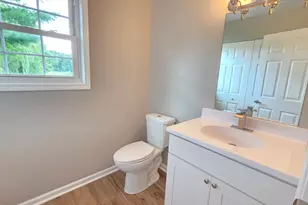 3403 Southport Dr, Island Lake, IL 60042 - Photo 10