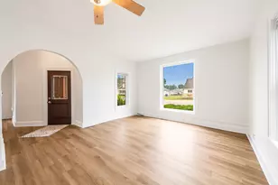204 W Main St, Martinton, IL 60951 - Photo 8
