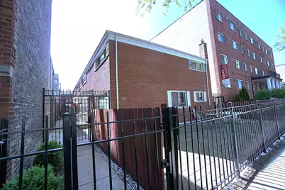 6122 N Winthrop Avenue, Chicago, IL 60660 - Photo 1