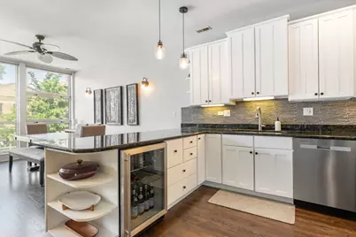 2119 N Damen Avenue #2, Chicago, IL 60647 - Photo 6