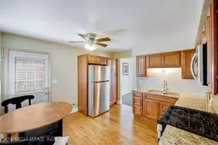 2816 Tennyson Pl, Hazel Crest, IL 60429 - Photo 4
