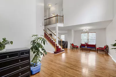 16 Clover Circle, Streamwood, IL 60107 - Photo 2