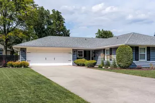 2221 Gettysburg Dr, Aurora, IL 60506 - Photo 12