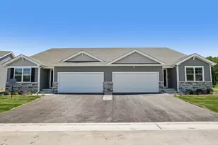 802A Concord Circle, Burlington, WI 53105 - Photo 2