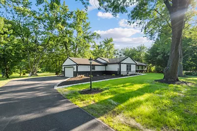 14463 W Hickory Avenue, Lemont, IL 60439 - Photo 2