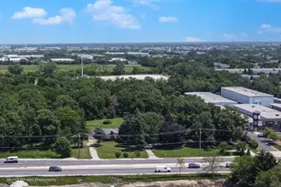 7S151 N Eola Rd, Aurora, IL 60502 - Photo 1