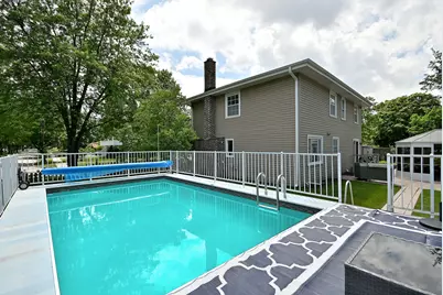 101 E Bryn Mawr Avenue, Itasca, IL 60143 - Photo 2