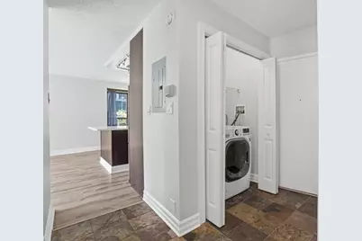 2930 N Sheridan Road #306, Chicago, IL 60657 - Photo 10