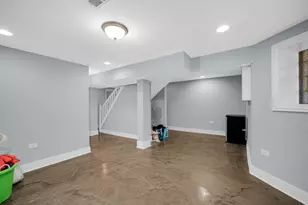 5718 S Sangamon St, Chicago, IL 60621 - Photo 12