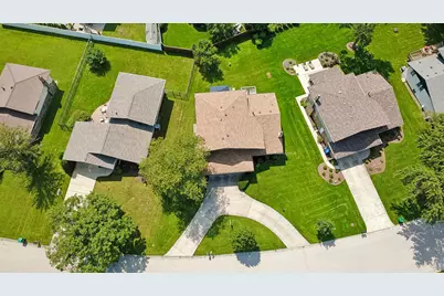 12123 Lake View Drive, Orland Park, IL 60467 - Photo 4