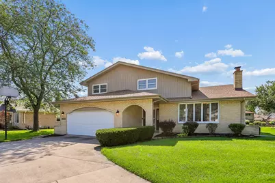 12123 Lake View Drive, Orland Park, IL 60467 - Photo 2