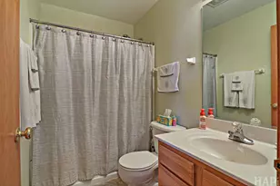 2001 Sparrow Cir, Round Lake, IL 60073 - Photo 12